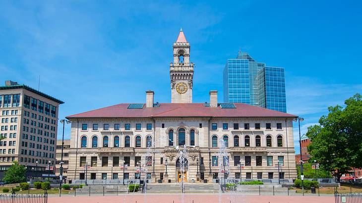 Fun things to do in Worcester, Massachusetts, include seeing Worcester City Hall