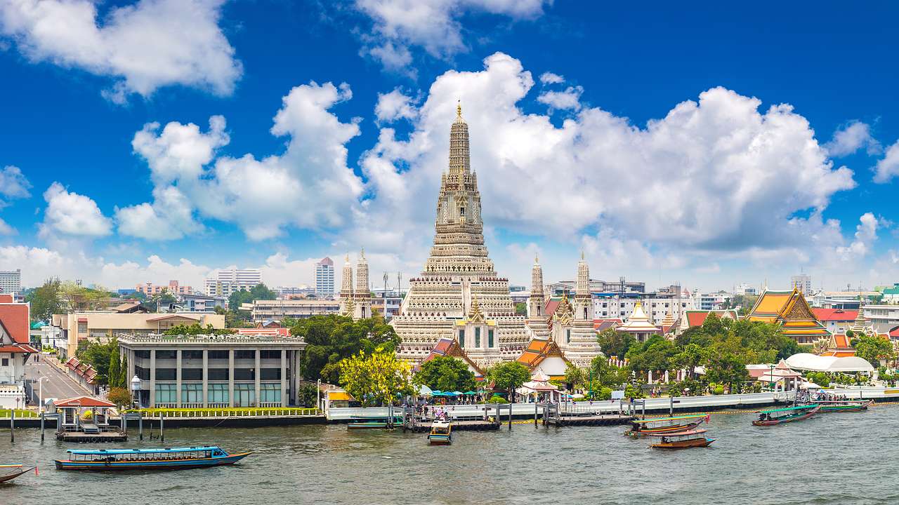 You can see all the city offers in only 72 hours with this 3-day Bangkok itinerary