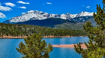 One of the best things to do in Colorado Springs in the fall is visiting Pikes Peak