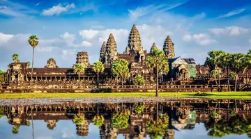 Angkor Wat-templet reflekterat i vatten, ett måste för en 3-dagars Siem Reap-resplan