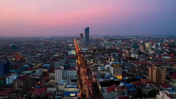 Phnom Penh Itinerary - Phnom Penh at Sunset