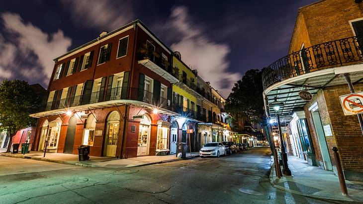 One of the scary facts about Louisiana state is that the state has 15 haunted hotels