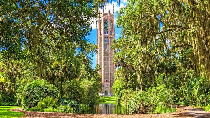 One of the famous landmarks in Florida is the Bok Tower Gardens