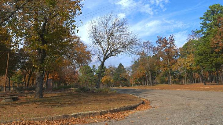 One of the many famous landmarks in Oklahoma is Robbers Cave State Park One of the many famous landmarks in Oklahoma is Robbers Cave State Park