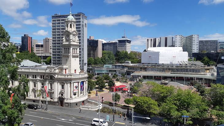 Queen St., Auckland Town Hall, Auckland, New Zealand