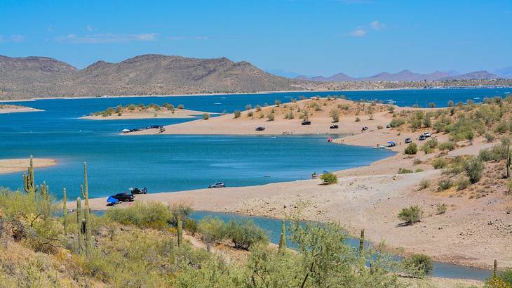 One of the fun things to do in Peoria, AZ, is boating at Lake Pleasant