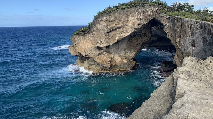 Cueva del Indio, Puerto Rico