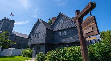 One of the best things to do in Salem, Massachusetts, is going to the Witch House