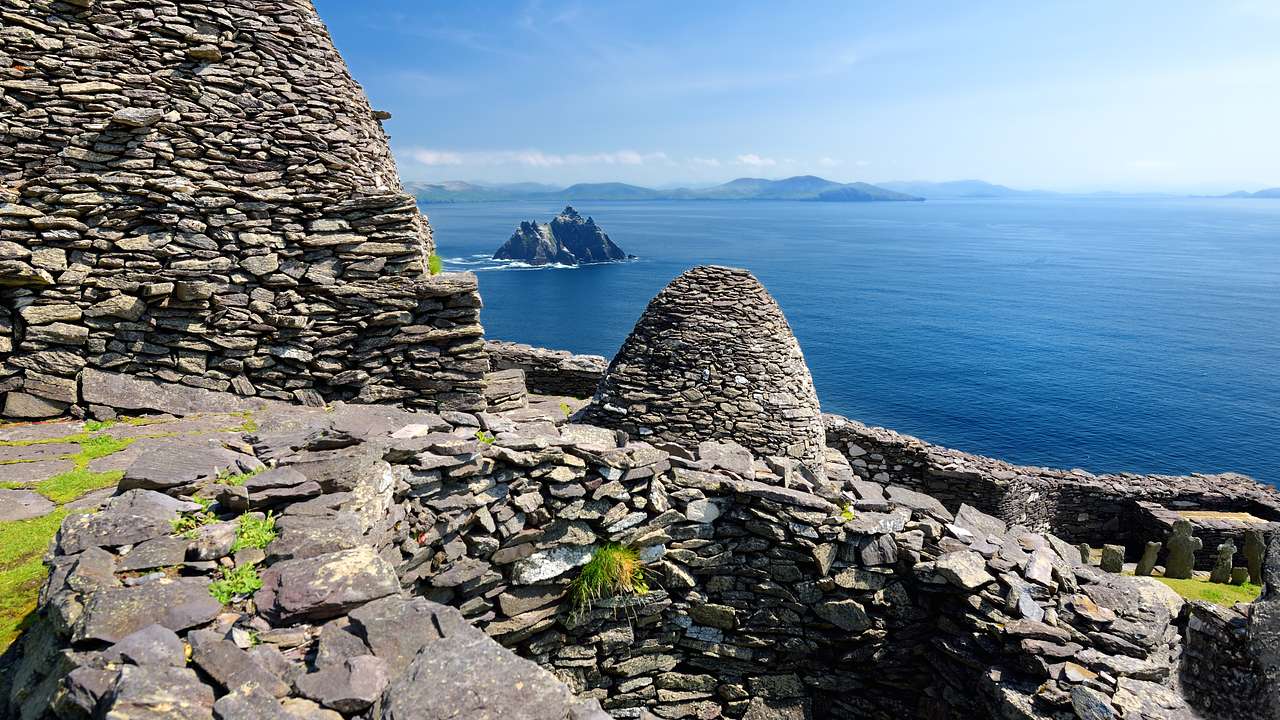 41 Famous Landmarks In Ireland For Your Bucket List