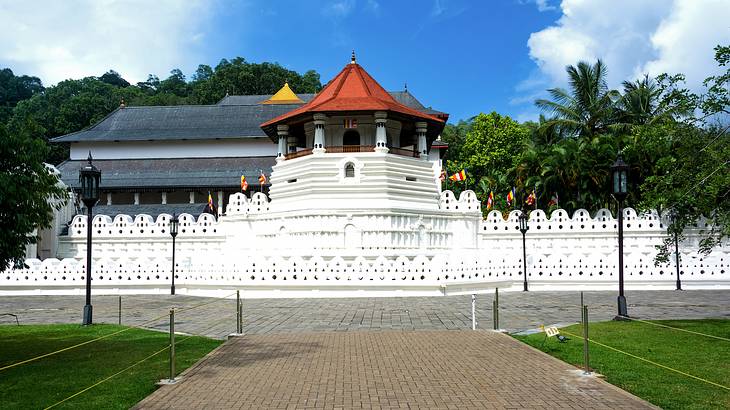 Temple of the Sacred Tooth Relic, Kandy, Twilight, Sri Lanka