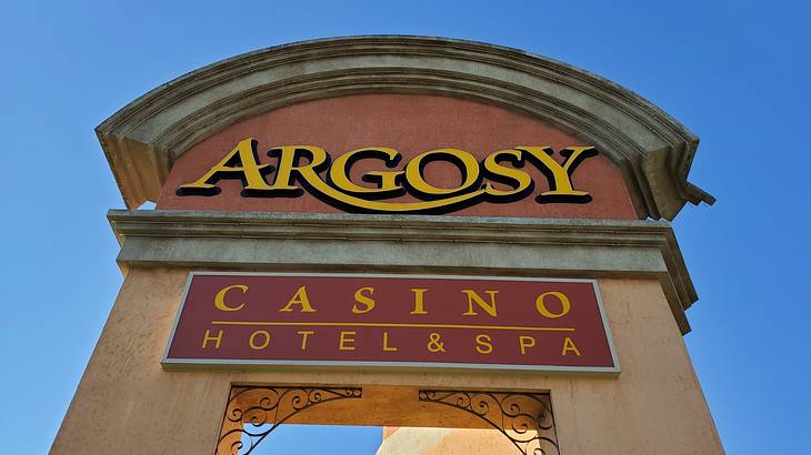 A sign that says "Argosy Casino Hotel & Spa"