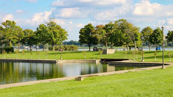 One of the many fun things to do in Detroit for couples is going to Belle Isle Park One of the many fun things to do in Detroit for couples is going to Belle Isle Park