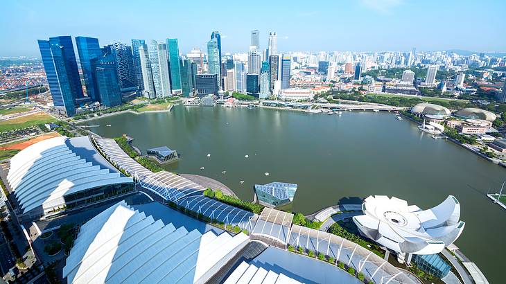 Beautiful view of Marina Bay and modern buildings in Singapore