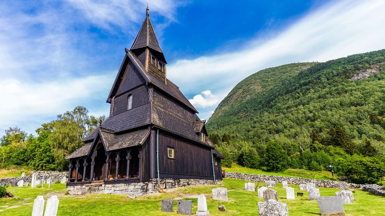 30 Famous Landmarks in Norway Not to Miss (Updated in 2023)