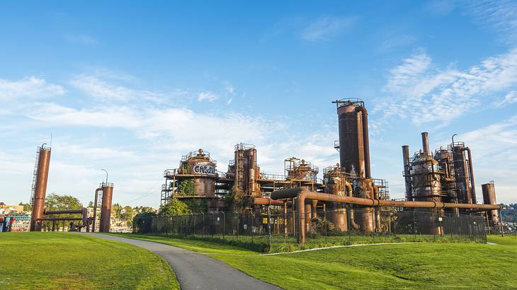One of many fun Seattle date ideas is exploring Gas Works Park
