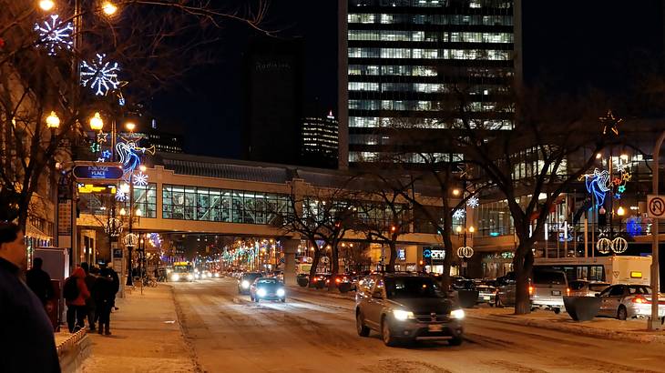 Night street view of motorists on a highway