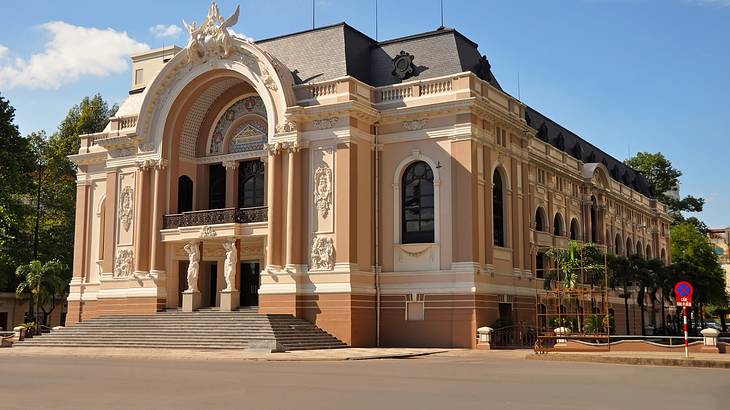 Add Saigon Opera House to your Ho Chi Minh City itinerary to enjoy French artwork