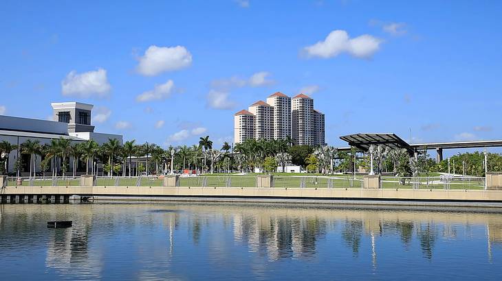 Fort Myers landmarks and buildings near a body of water