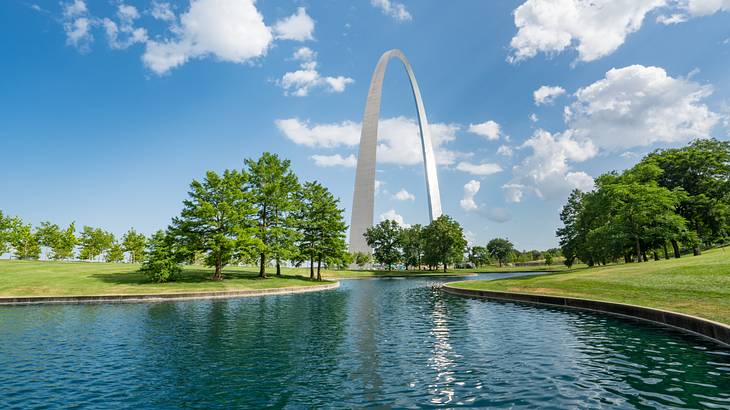 One of the most famous landmarks in Missouri is the Gateway Arch One of the most famous landmarks in Missouri is the Gateway Arch