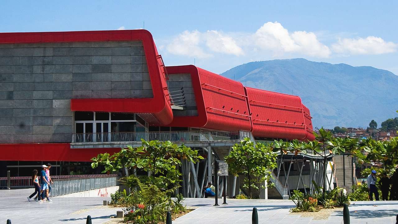One of the best things to do in Medellin, Colombia, is going to Parque Explora