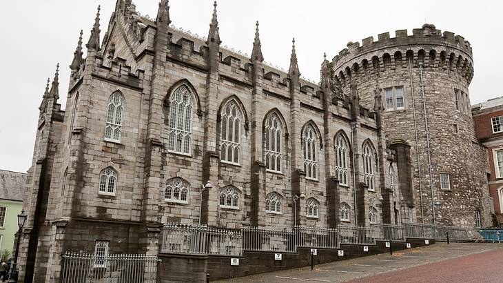The grey outside facade of the Dublin Castle