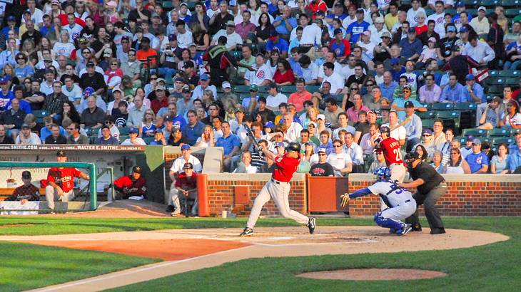 One of the best Chicago date ideas is to watch a Cubs MLB game