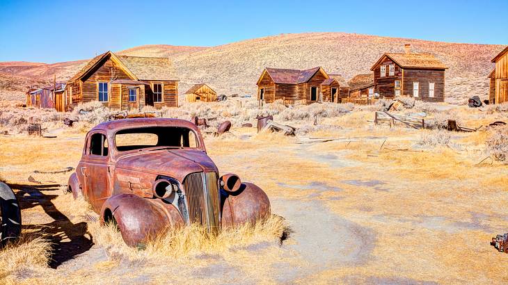 Old abandoned houses and cars