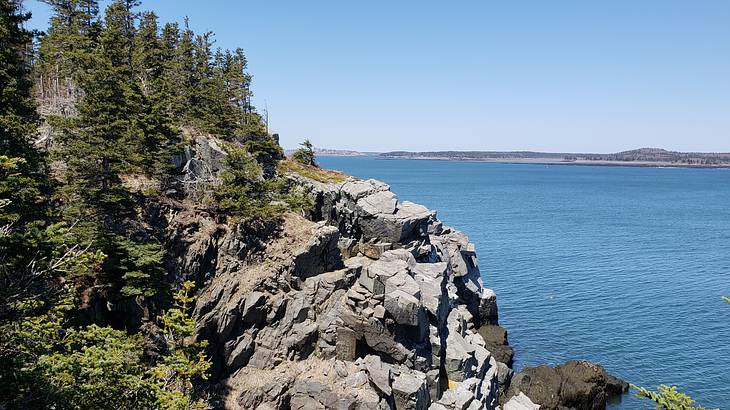 Border State is one of the Maine nicknames, as it shares a border with Canada