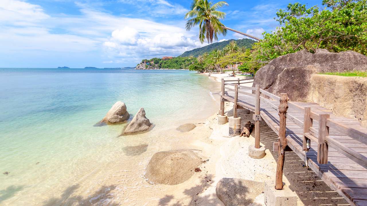 Koh Pha Ngan is where to stay in Thailand for outgoing travelers