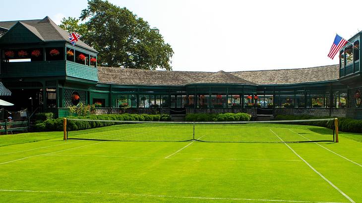 One of the things to do in Rhode Island with kids is going to the Tennis Hall of Fame