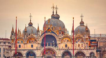A must on your 4 days in Venice itinerary is the Basilica di San Marco
