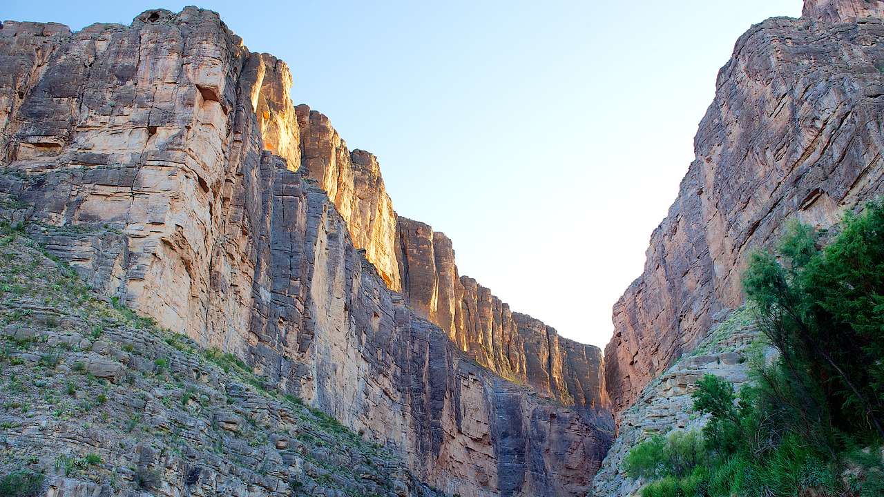 One of the famous landmarks in Texas is Big Bend National Park