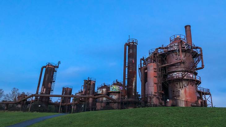 Visiting Gas Works Park is one of the fun things to do in Seattle at night